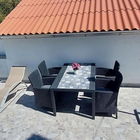 Milijana Apartments Rab راب المظهر الخارجي الصورة